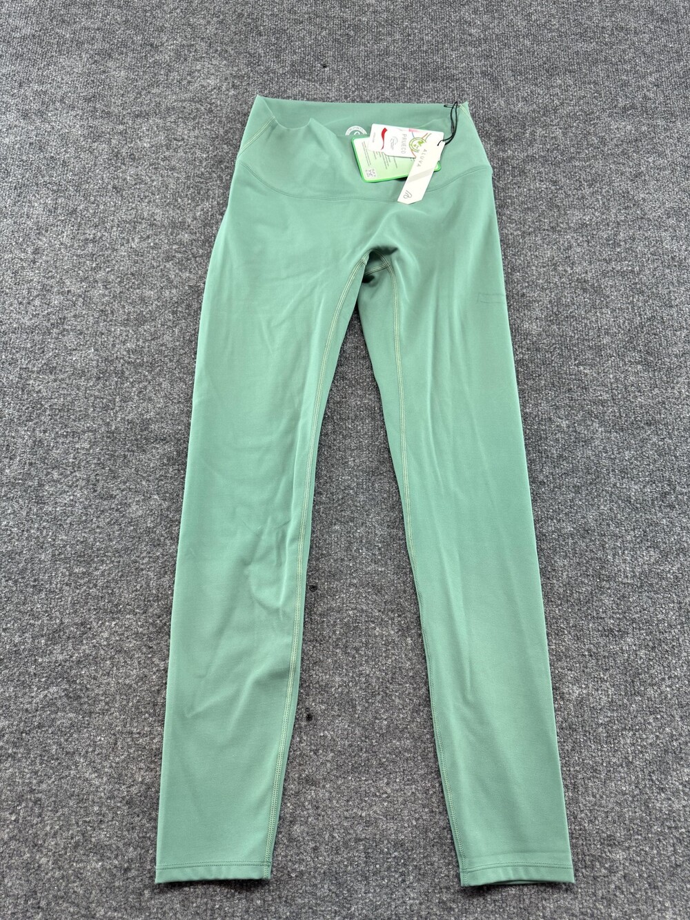 ALUVA Leggings Womens Large Green Ankle Length Recycled Nylon Yoga Gym Pants